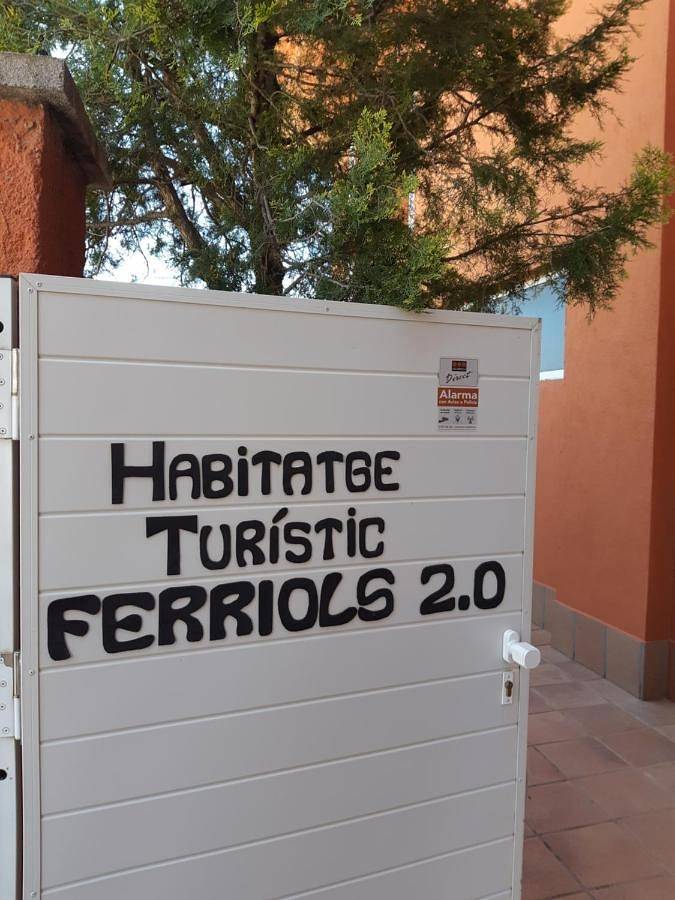 Location de vacances pour 9 personnes, avec jardin ainsi que vue et piscine à Peralada - 3