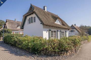 Ferienhaus für 6 Personen, mit Terrasse und Garten sowie Sauna in Koserow