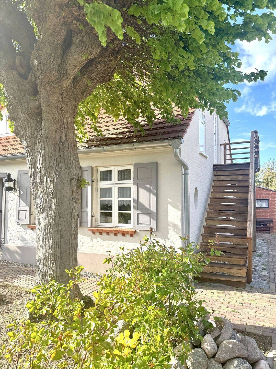 Ganze Wohnung, "Käpitänshaus zum Plümper" 75 m² große Ferienwohnung für Liebhaber in Niehagen, Ahrenshoop