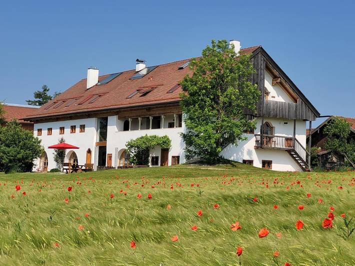Ferienwohnung für 4 Personen, mit Balkon und Terrasse sowie Garten und Sauna