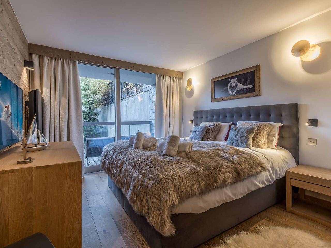 Entire apartment, Courchevel 1550 modern: 3 bedrooms, 6 ppl, parking, Wi-Fi in Saint-Bon-Tarentaise, Les Trois Vallées
