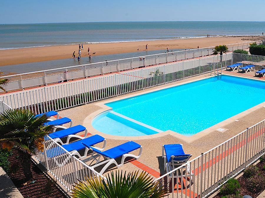 Résidence L'Océan - Vacancéole - Studio 2 personnes - 2 personnes in La Tranche-sur-Mer, Vendée