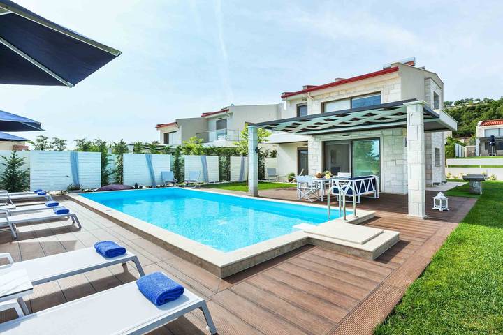 Villa für 10 Personen, mit Balkon und Terrasse sowie Garten in Chalkidiki - 2