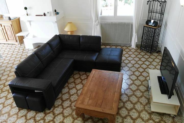 Location de vacances pour 10 personnes, avec jardin, animaux acceptés à Saint-Jean-du-Pin - 4