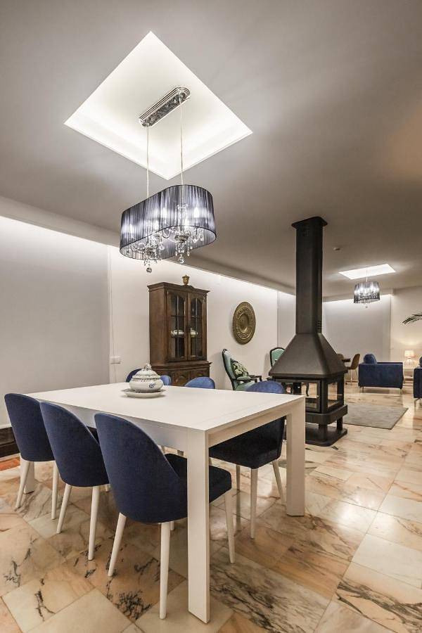 Location de vacances pour 12 personnes, avec vue ainsi que jardin et piscine, animaux acceptés à Vila Praia de Ancora - 4