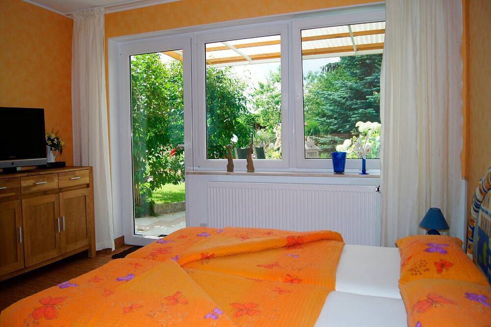 Familienfreundliches Ferienhaus mit Terrasse & Grill in Malchow, Fleesensee