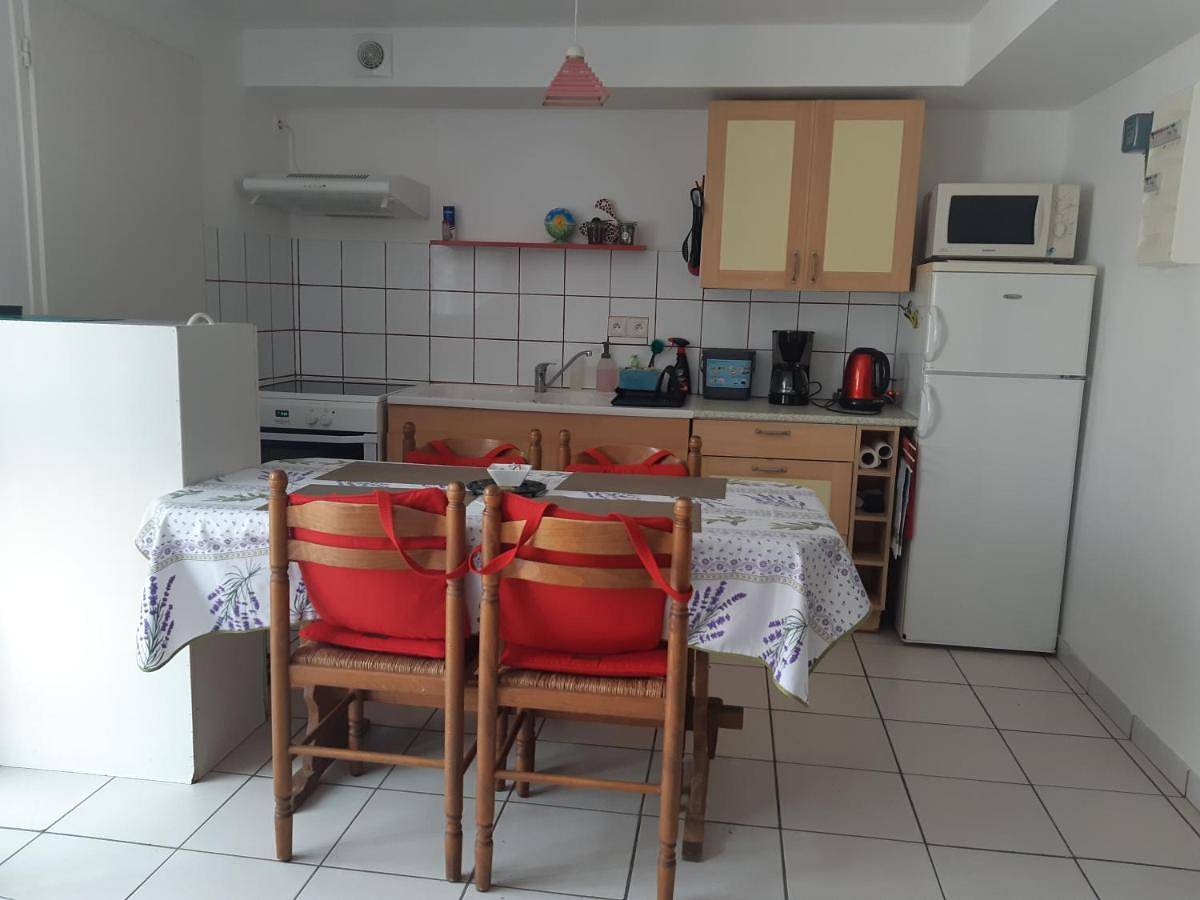 Appartement entier, Standard Studio in Tain-l'Hermitage, Région de Valence