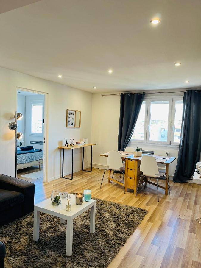Appartement de vacances pour 6 personnes, avec Balcon à Saint-Priest