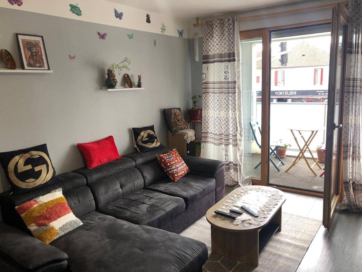 Appartement entier, Big Duplex Close to Orly Airport and Rer C or D in Juvisy-sur-Orge, Essonne