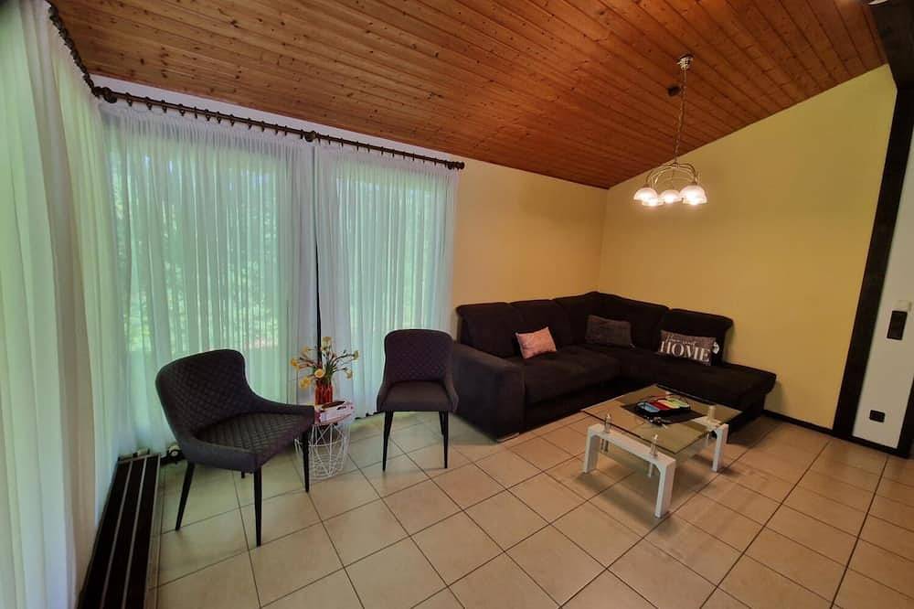 Type Robinson - Zwei Schlafzimmer Resort, Schläft 5 in Machtlos, Ronshausen