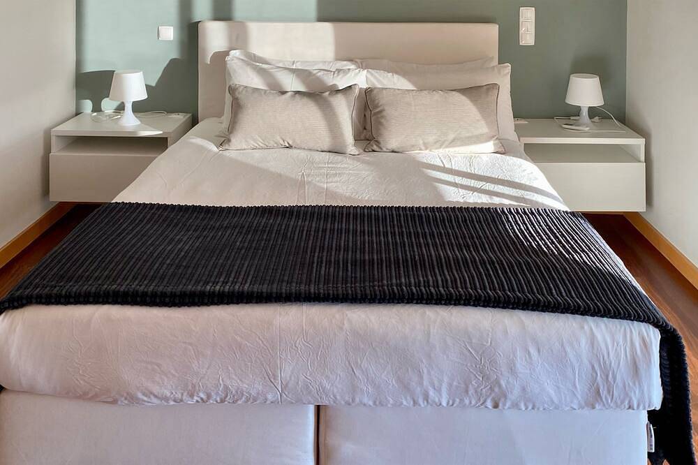 Ganze Wohnung, Luxury Apartment on Lavadores Beach in Canidelo, Porto Distrikt