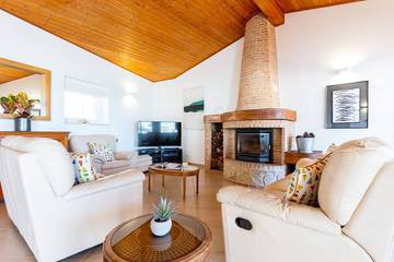 Villa for 6 People in Luz, Faro District, Photo 2