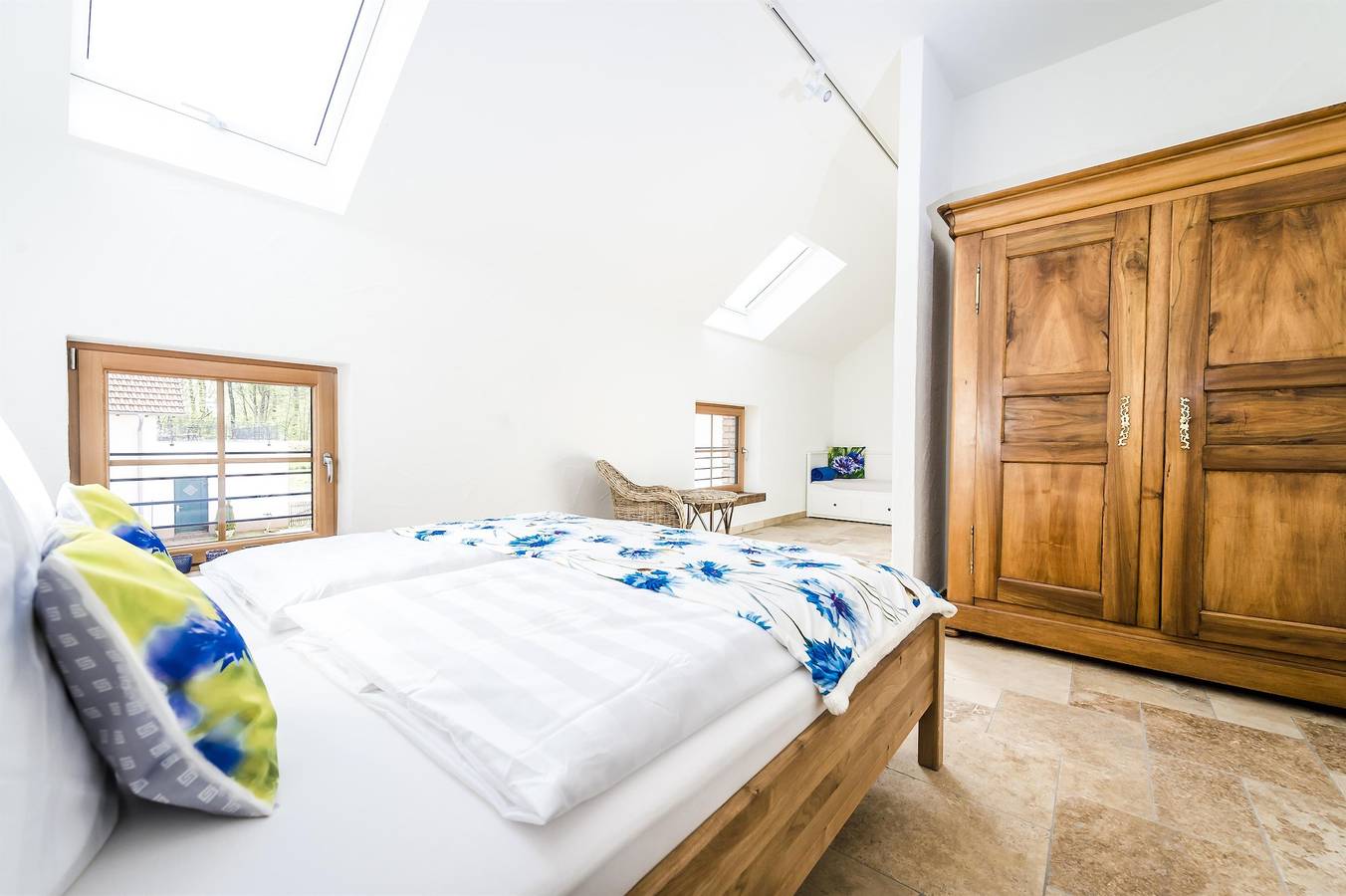 Doppelzimmer mit zusätzl. Schlafcouch - Dusche, Wc in Wadern, Saar-Nahe-Bergland