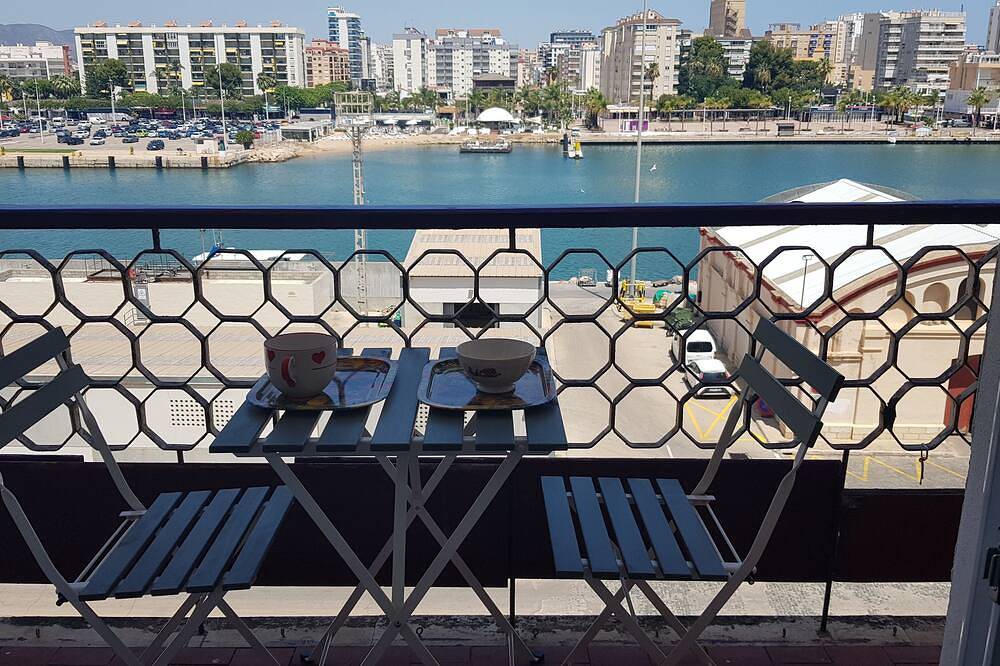 Entire apartment, Welcome to this welcoming, functional apartment on the Grao. in Playa de Gandía, Costa de Valencia