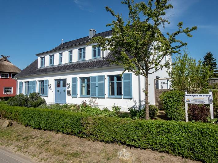 Ferienwohnung für 2 Personen, mit Terrasse und Garten sowie Sauna in Groß Zicker