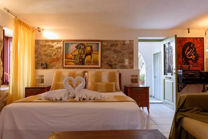 Gîte pour 2 personnes, avec vue et jardin à Hydra - 4