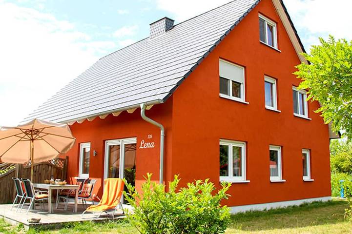 Ferienhaus für 12 Personen, mit Garten