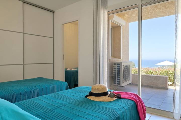 Appartamento intero, Appartamento-T3 - 5 Pers - Jardin-Bagno privato con doccia in Tiuccia, Casaglione