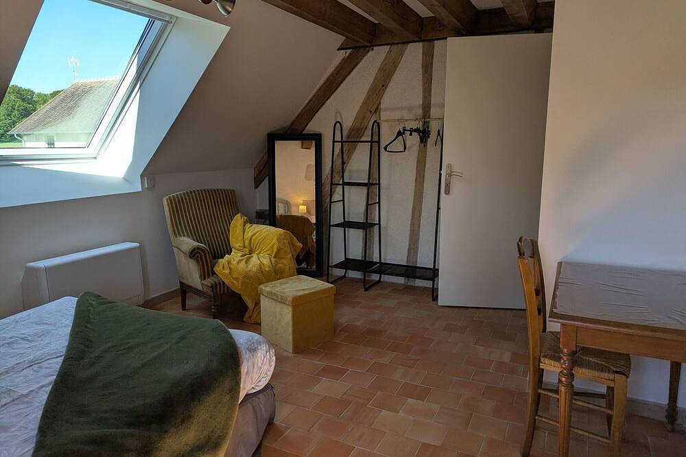 Ferienhaus im Wald mit Garten, Terrasse und Parkplatz nahe der Loire in Saint-Firmin-sur-Loire, Montargis und Umgebung
