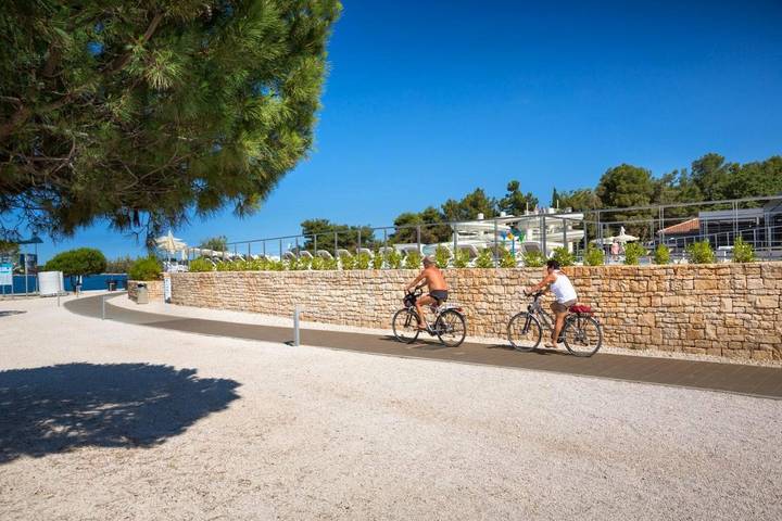 Resort für 5 Personen, mit Pool und Garten sowie Kinderpool, mit Haustier in Rovinj - 4