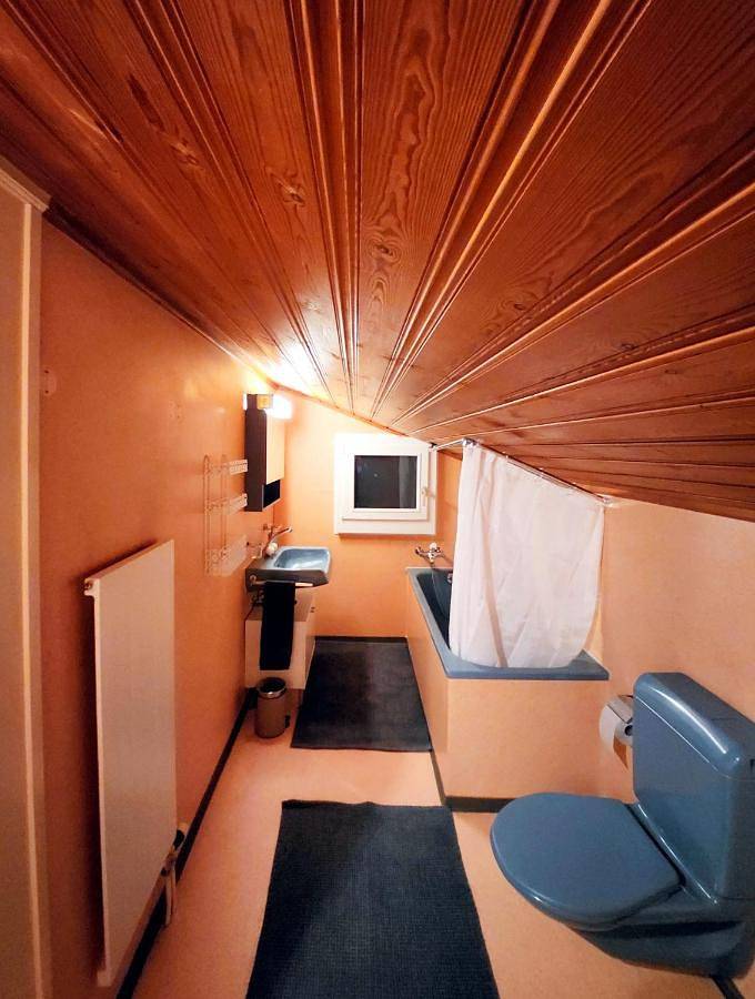 Gîte pour 2 personnes, avec jardin et vue, adapté aux familles à Trun - 3