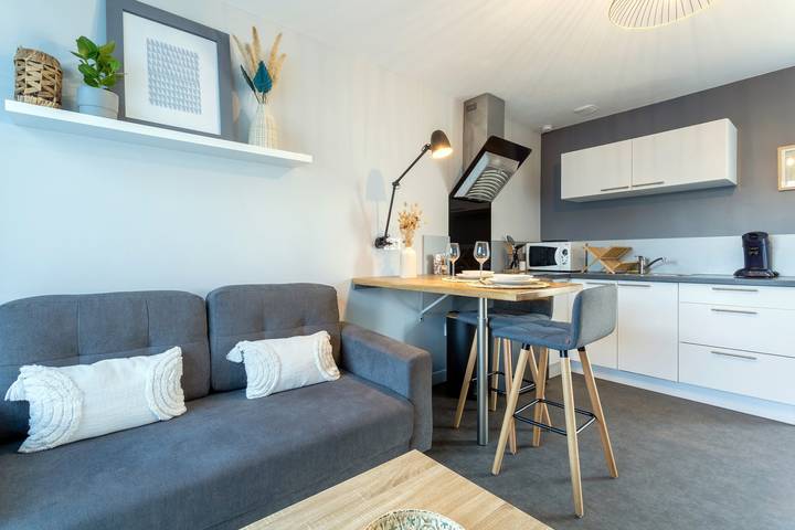Entire apartment, Apartment "Le Studio" with Private Garden & Wi-Fi in Erdeven, Côte des Mégalithes