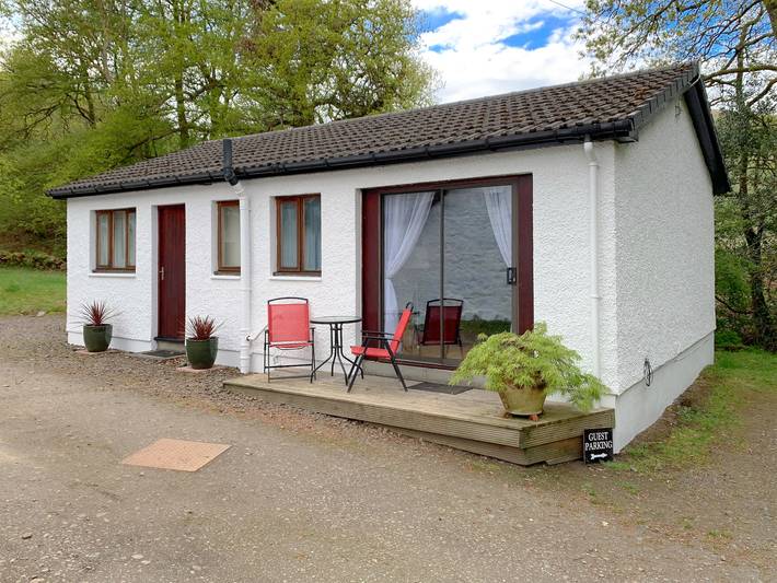 Log cabin for 3 people, with garden in Loch Lomond