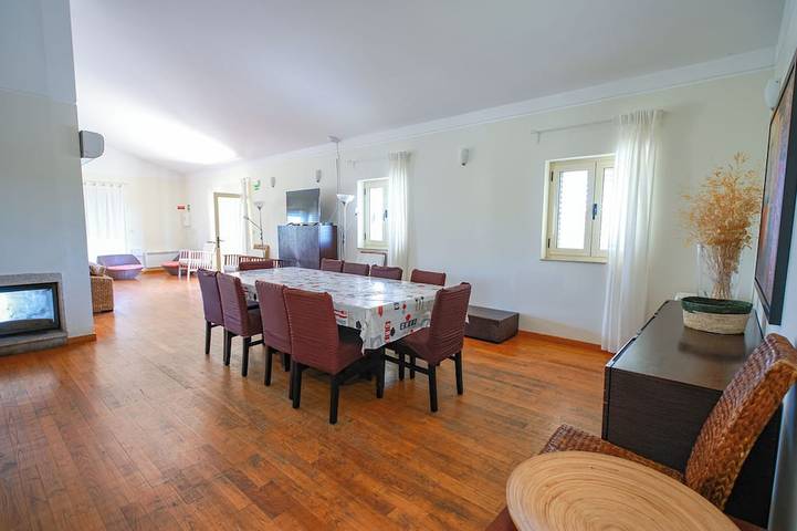 Location de vacances pour 12 personnes, avec piscine et terrasse dans Mogadouro