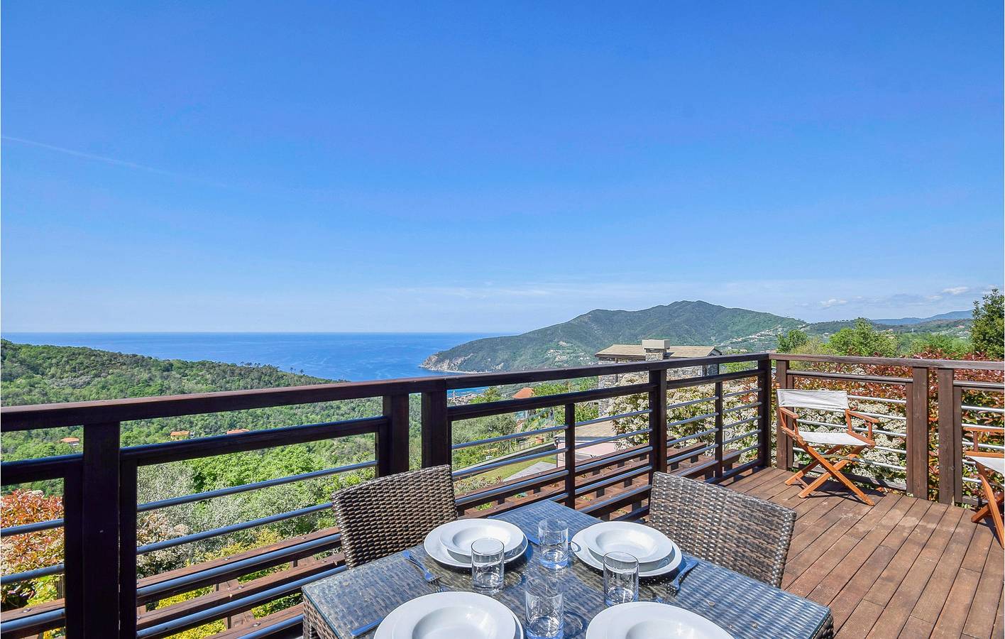 Appartamento di 135mq con vista mare, parcheggio e terrazza in Littorno, Moneglia
