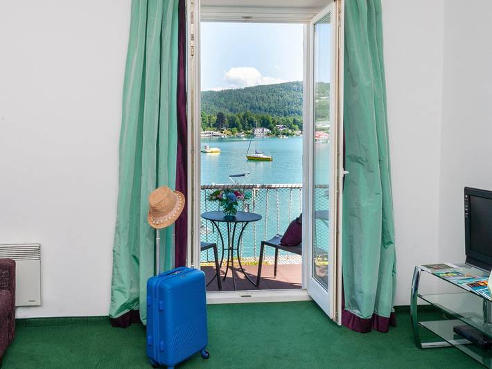 Ferienwohnung für 3 Personen, mit Balkon und Seeblick am Wörthersee - 3