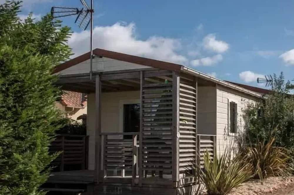 Chalet Eco 1 chambre + Terrasse 2 personnes in Saint-Michel-Chef-Chef, Côte de Jade