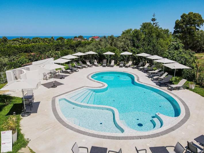 B&b per 2 persone, con Terrazza e Giardino nonché Piscina per bambini e Piscina in Capo Vaticano