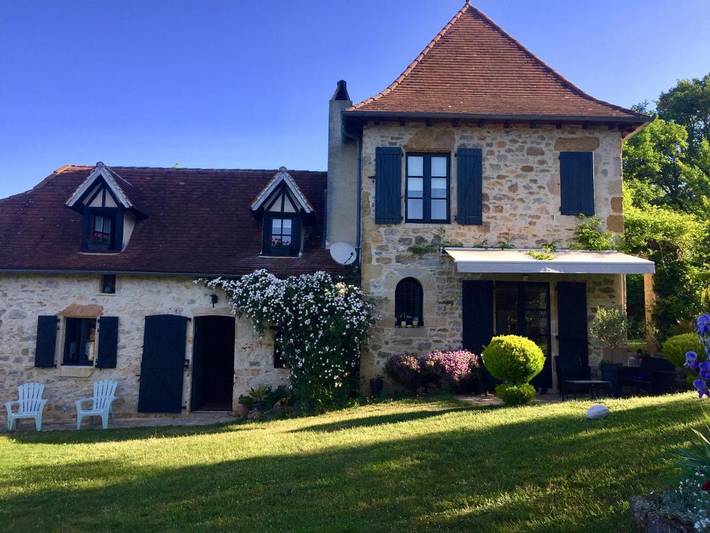 Location de vacances pour 6 personnes, avec Terrasse et Jardin ainsi que Piscine et Vue à Béduer