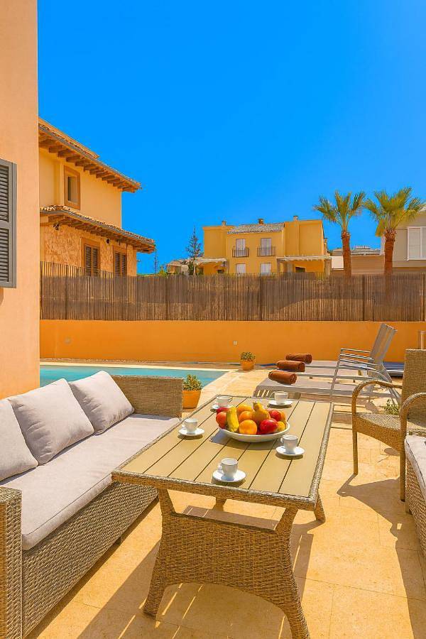 Finca mit hund für 7 Personen, mit Balkon und Terrasse sowie Garten und Pool in Can Picafort - 4