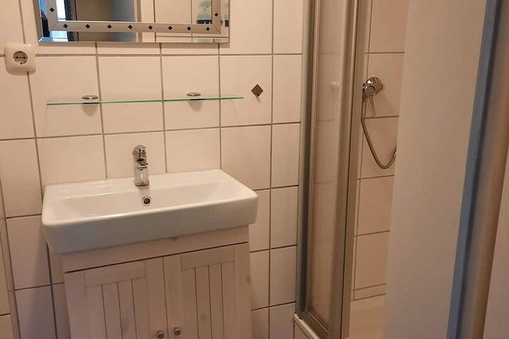 Ferienhaus für 2 Personen, mit Terrasse und Garten in Wittmund - 3