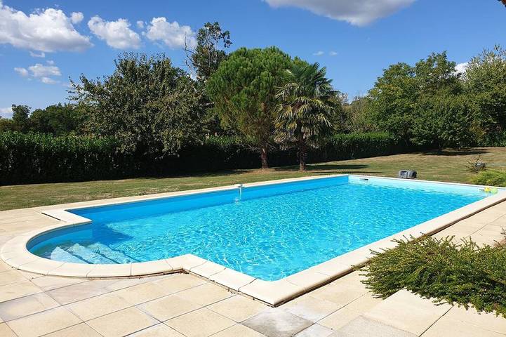 Location de vacances pour 10 personnes, avec Balcon et Jardin à BIO