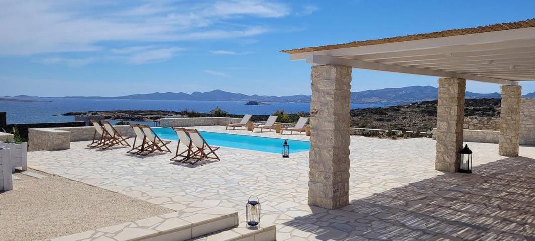 Location de vacances pour 12 personnes, avec jardin ainsi que piscine et jacuzzi dans Aliki - 4