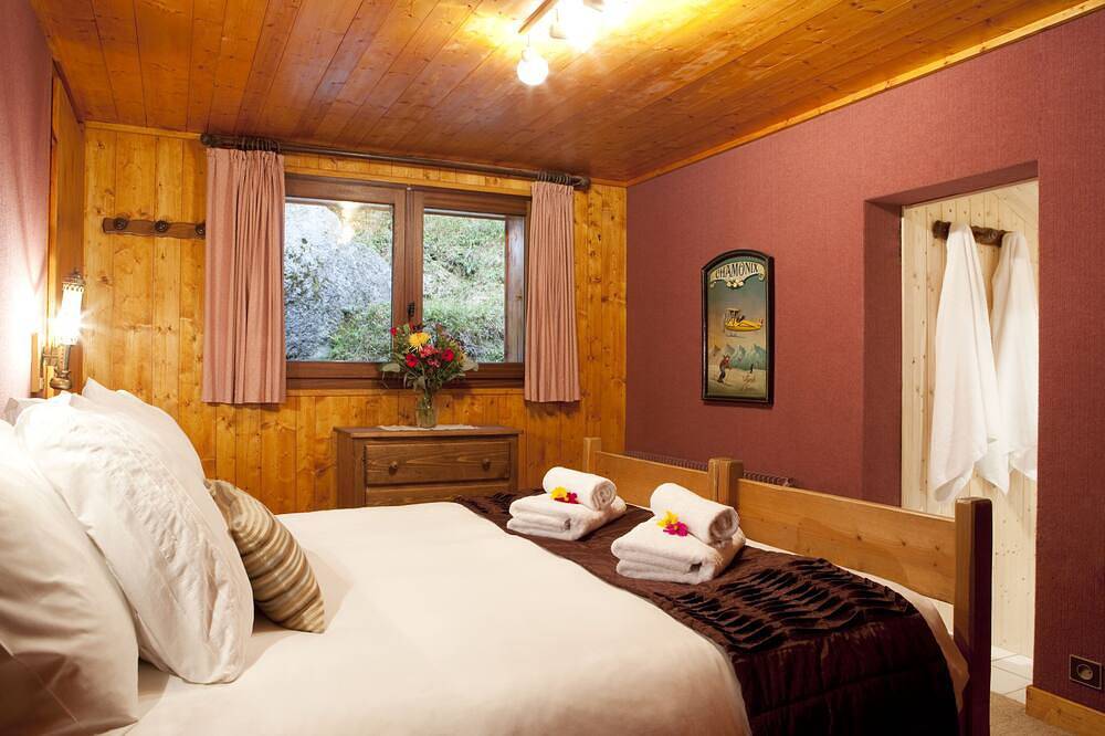 Traditional Winter Wonderland Retreat - im privaten Nationalpark Wald gelegen in Argentière, Chamonix