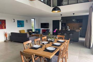 Cottage pour 7 personnes, avec jardin et terrasse, animaux acceptés dans Plage de Lestrevet
