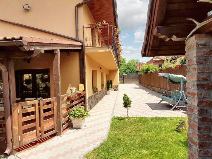 Ferienhaus für 8 Personen, mit Terrasse in Rumänien