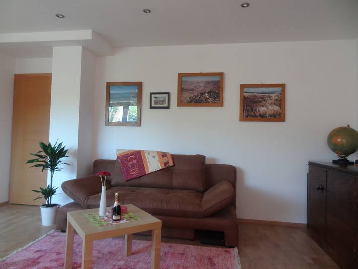 Ganze Ferienwohnung, Ferienwohnung Frühauf - charmante Ferienwohnung mit Terrasse und Garten-top renoviert, mit sep. Schlafzimmer, 60 qm in Prien, Prien am Chiemsee