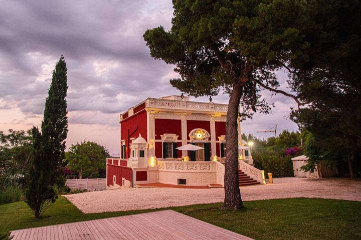 Location de vacances pour 2 personnes, avec jardin dans Torre a Mare