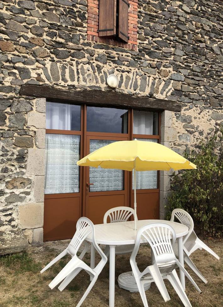 Gîte pour 4 personnes, animaux acceptés en Haute-Loire - 2