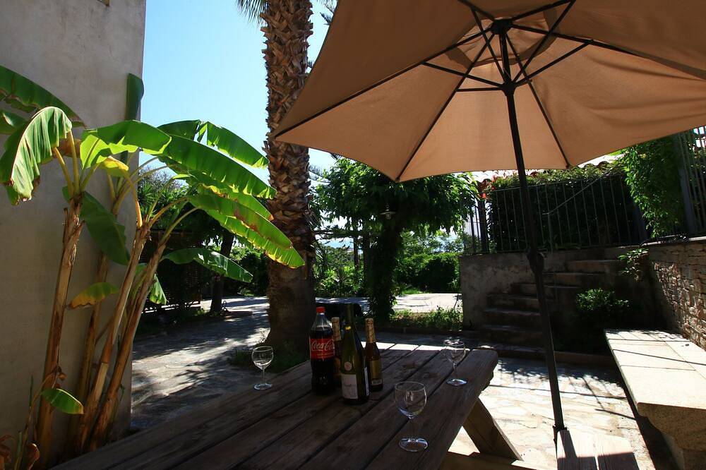 House with pool and garden in Ajaccio, Ajaccio region