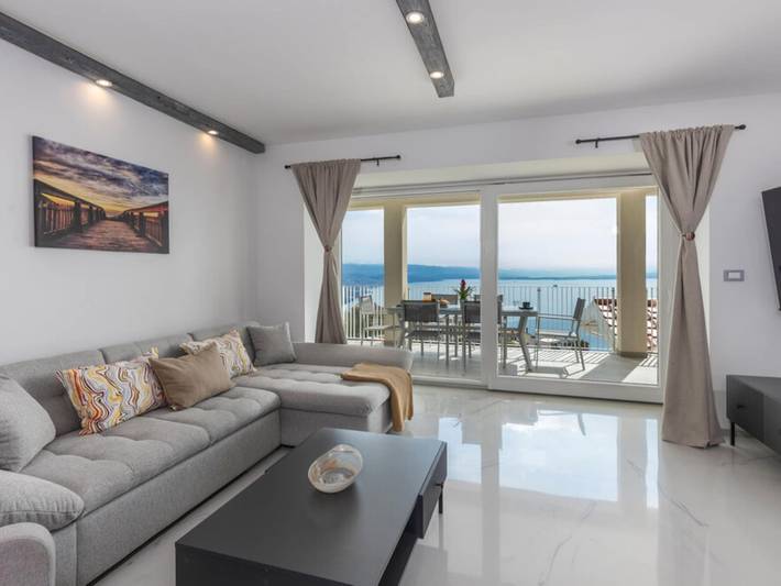 Ferienwohnung für 5 Personen, mit Terrasse und Sauna sowie Pool in Opatija Riviera