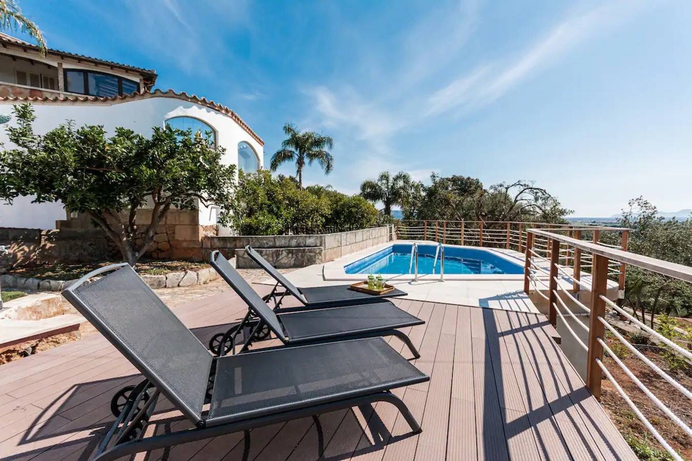 Villa 'Ines' mit privatem Pool, Wi-Fi und Klimaanlage in Es Pujol, Búger