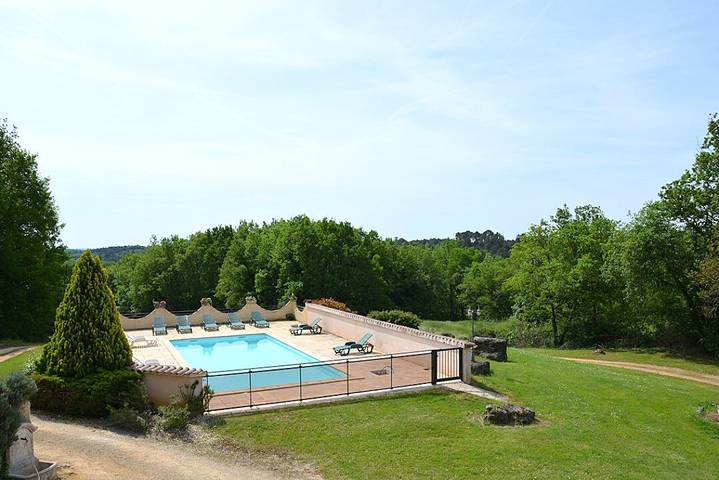 Gîte pour 9 personnes, avec jardin ainsi que piscine et terrasse, animaux acceptés à Mauzens-et-Miremont - 3