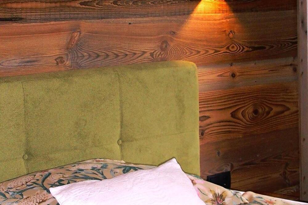 Ganze Wohnung, Ferienwohnung 2 \"Kuhstall\" - Haus Renate in Weidach, Leutasch