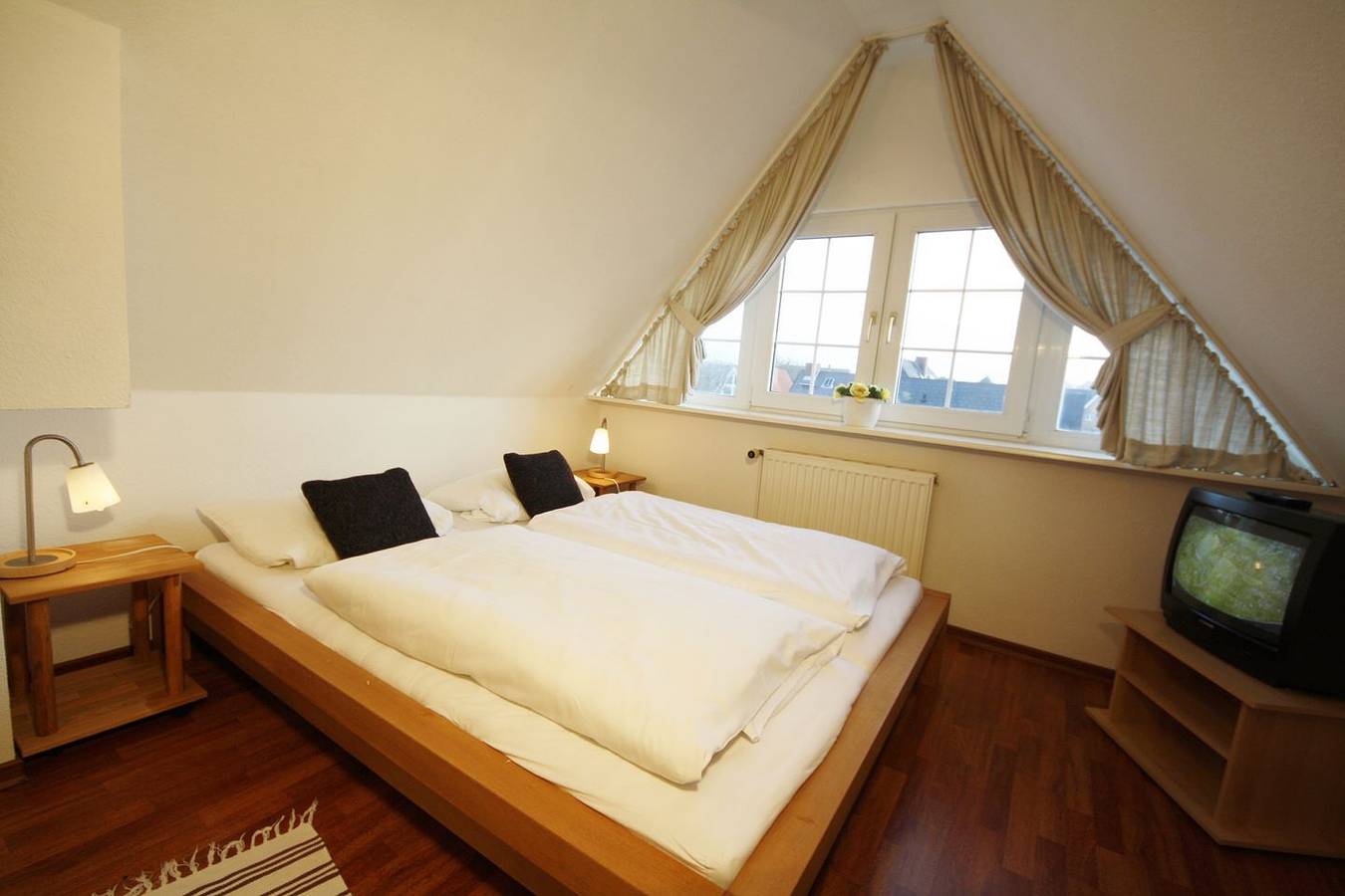 Ganze Wohnung, Lichtdurchflutete Ferienwohnung in ruhiger Lage mit Sauna in Westerland in Westerland, Sylt (Gemeinde)