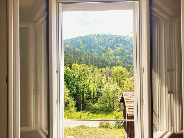 Gîte pour 6 personnes, avec Terrasse et Vue à Rochesson - 2